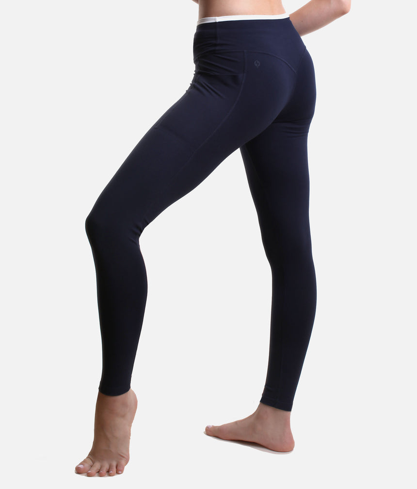 Crisscross Hourglass® Contrast Leggings • Two Deep Pockets