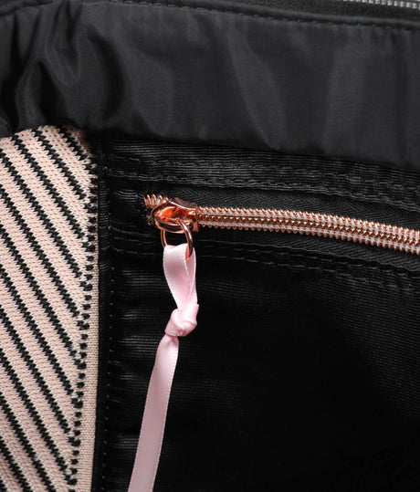 Medium Knit Tote, Lightweight Luxury Shoulder Bag - B0394