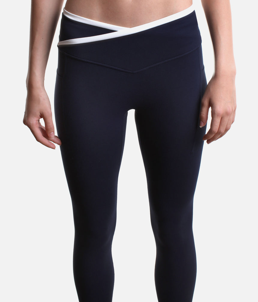 Crisscross Hourglass® Contrast Leggings • Two Deep Pockets