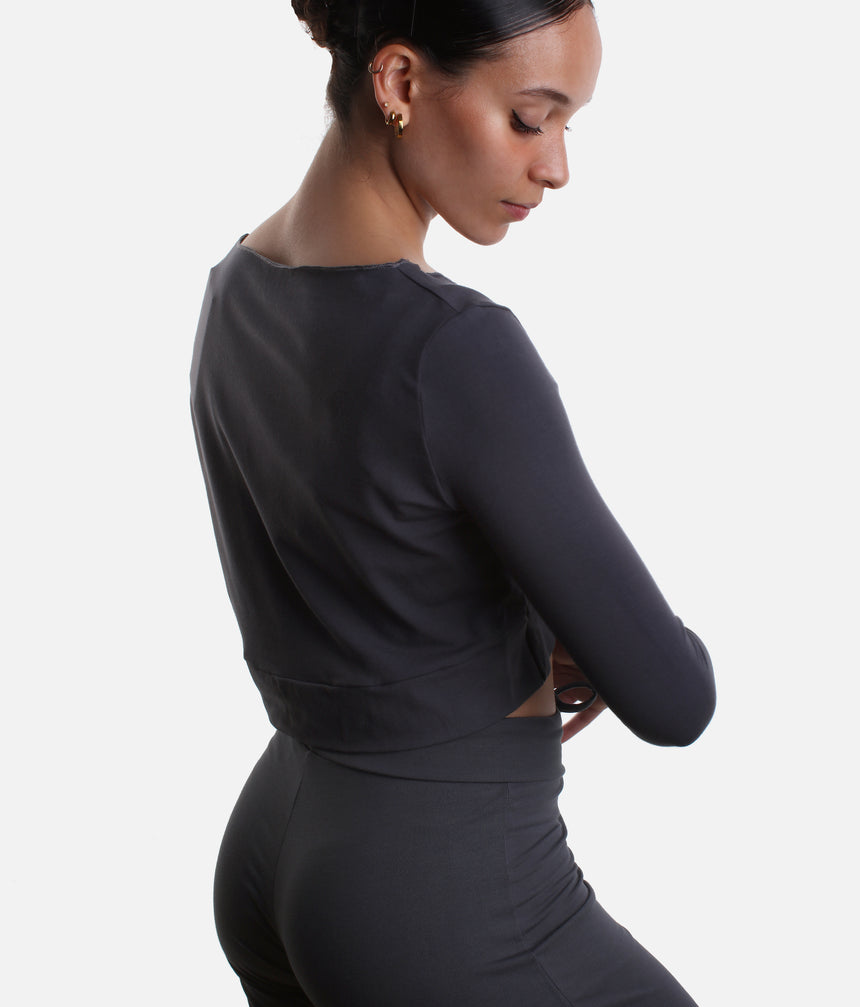 MEGUMI Bamboo Warm-Up Top – Elegant Twist Front Crop